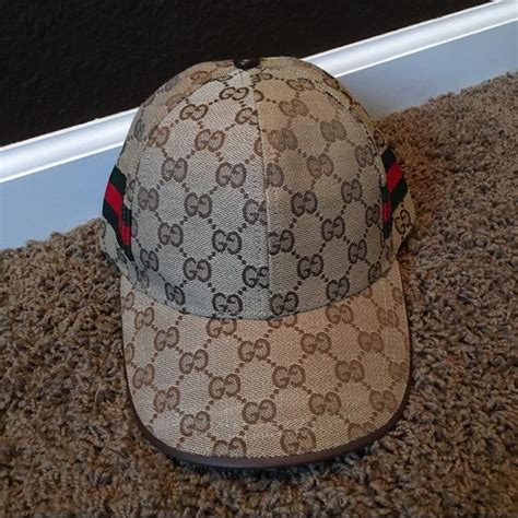 cappello gucci falso